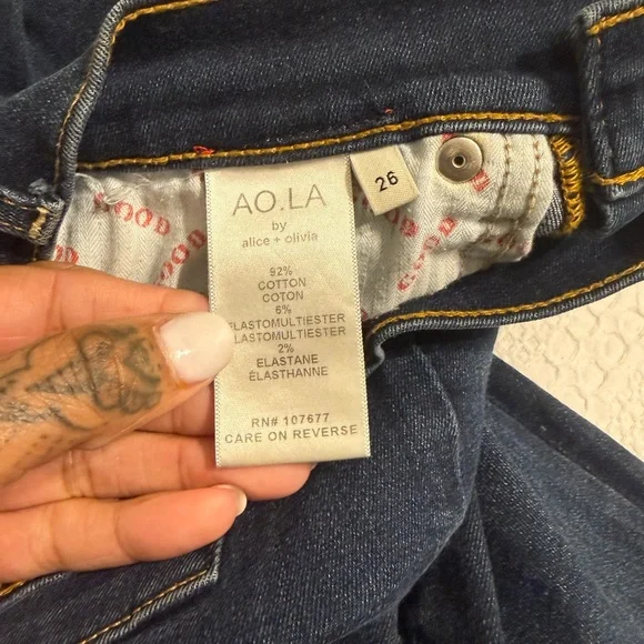 Alice + Olivia Deep Indigo Skinny Jeans - Picture 11 of 12